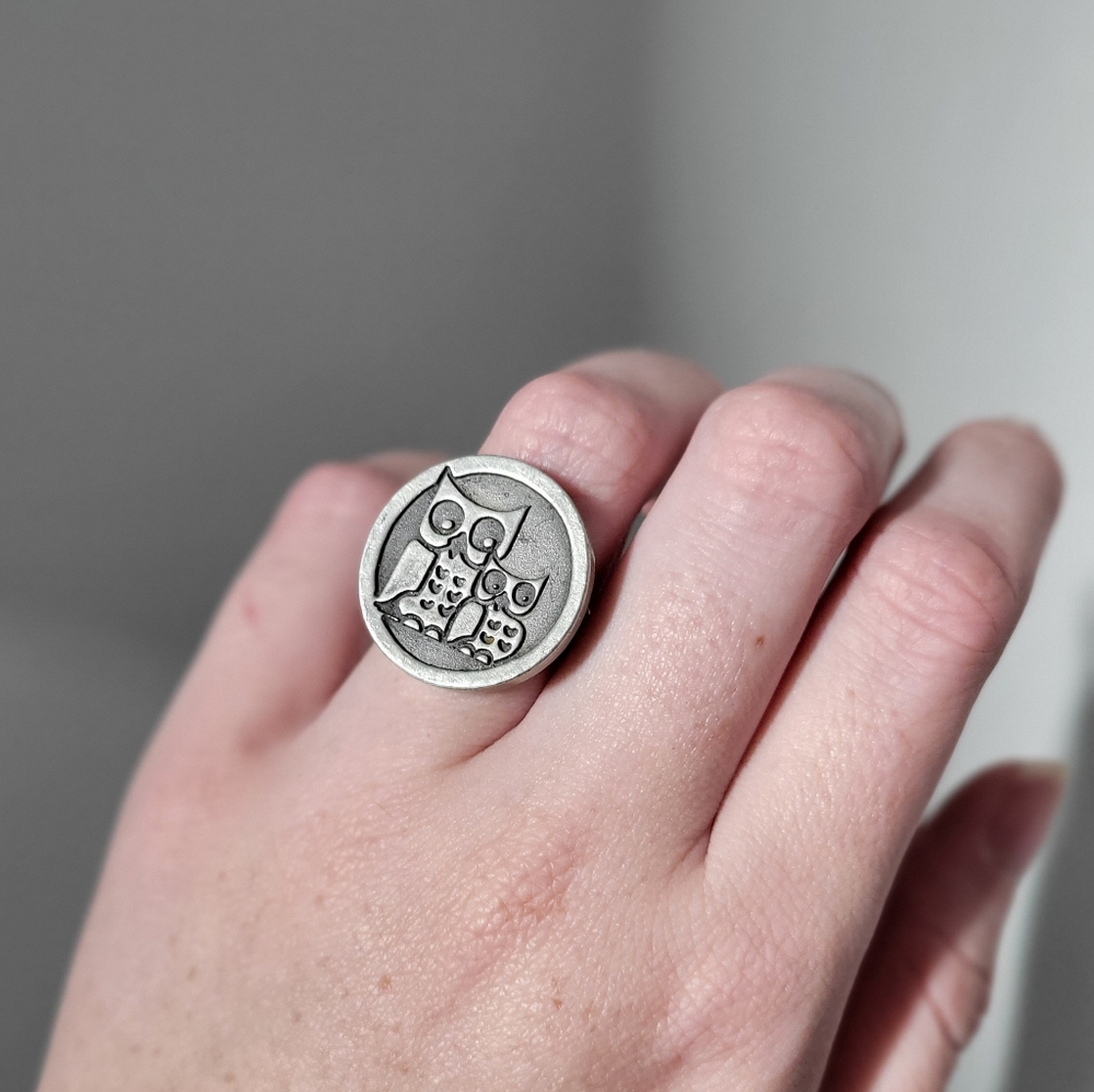 Vintage Midcentury Scandinavian Ring 🦉